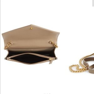 I’m selling YSL crossbody bag